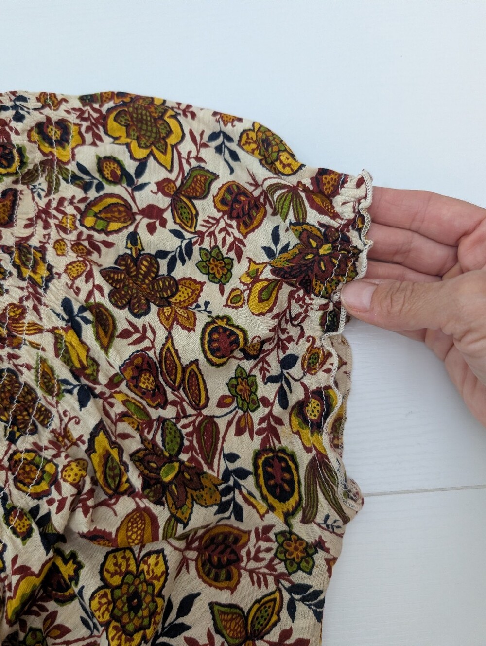 Lucky Brand Cotton Floral Top Tee Size XL Smocked Stretchy Boho Cottage Casual - Picture 9 of 10